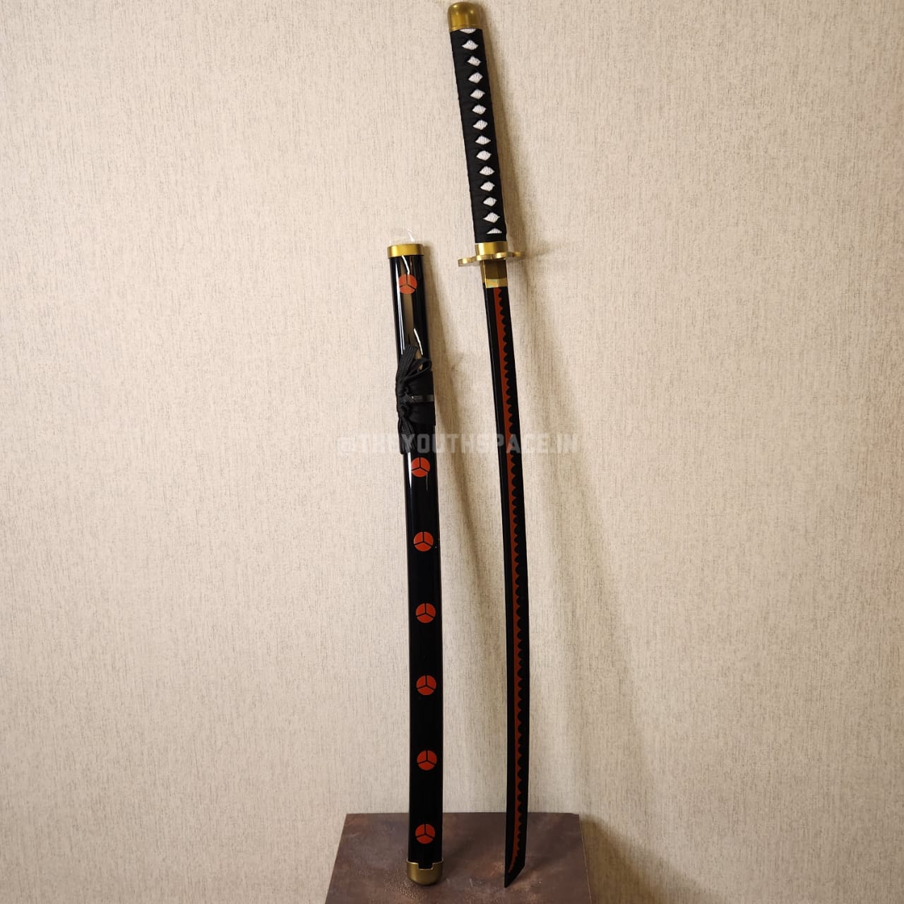 DIY ZORO'S SHUSUI WOODEN KATANA (104 CM)