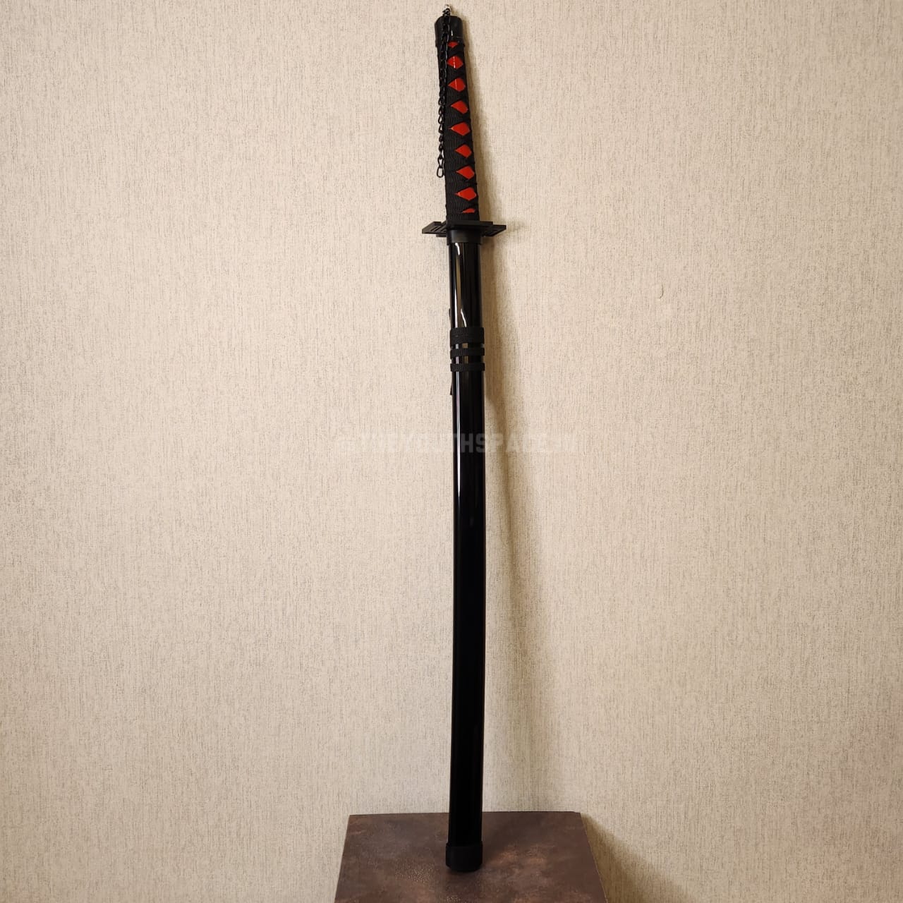 DIY ICHIGO KORUSAKI'S WOODEN KATANA (104 CM)