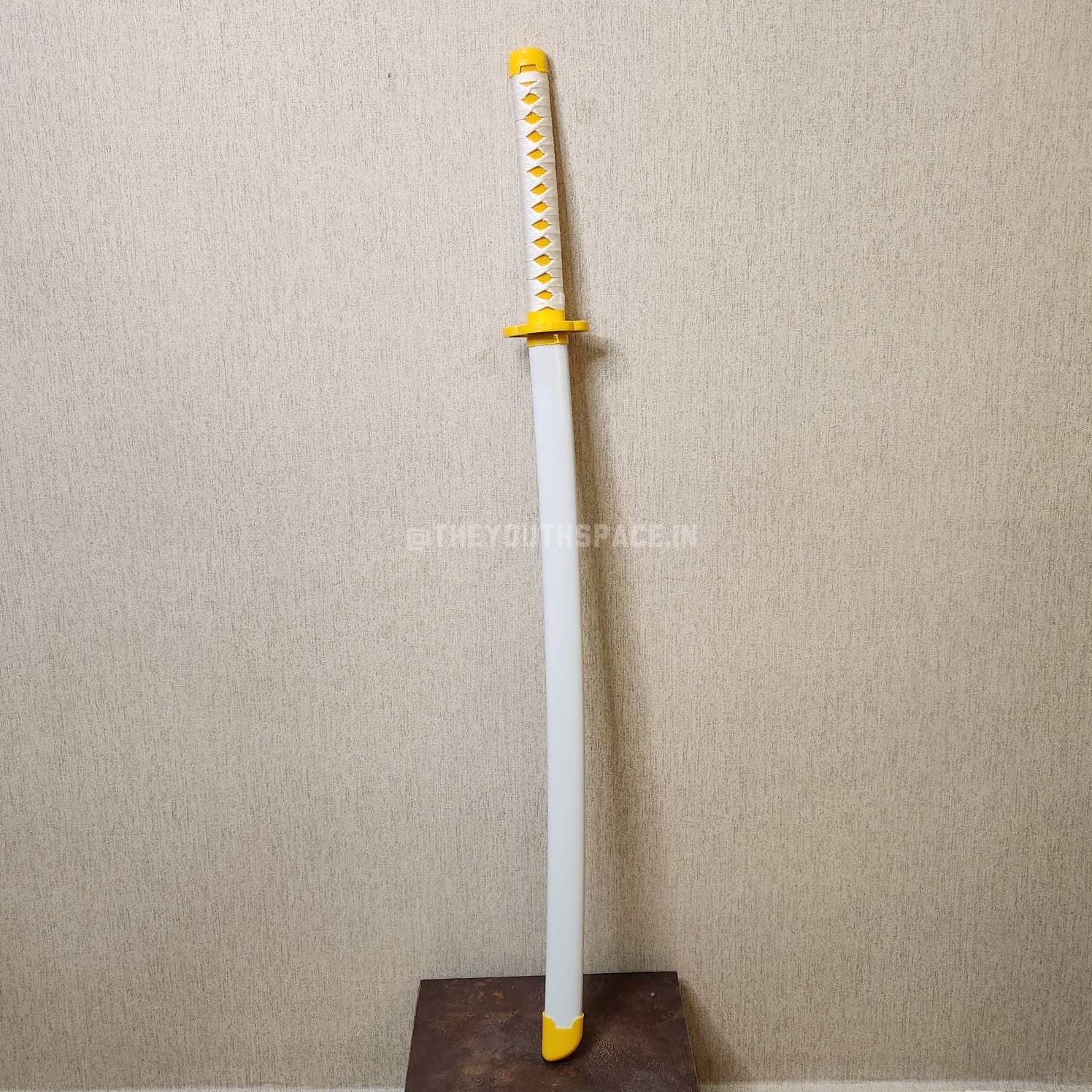 DIY ZENITSU'S YELLOW NICHRIN WOODEN KATANA (104 CM)