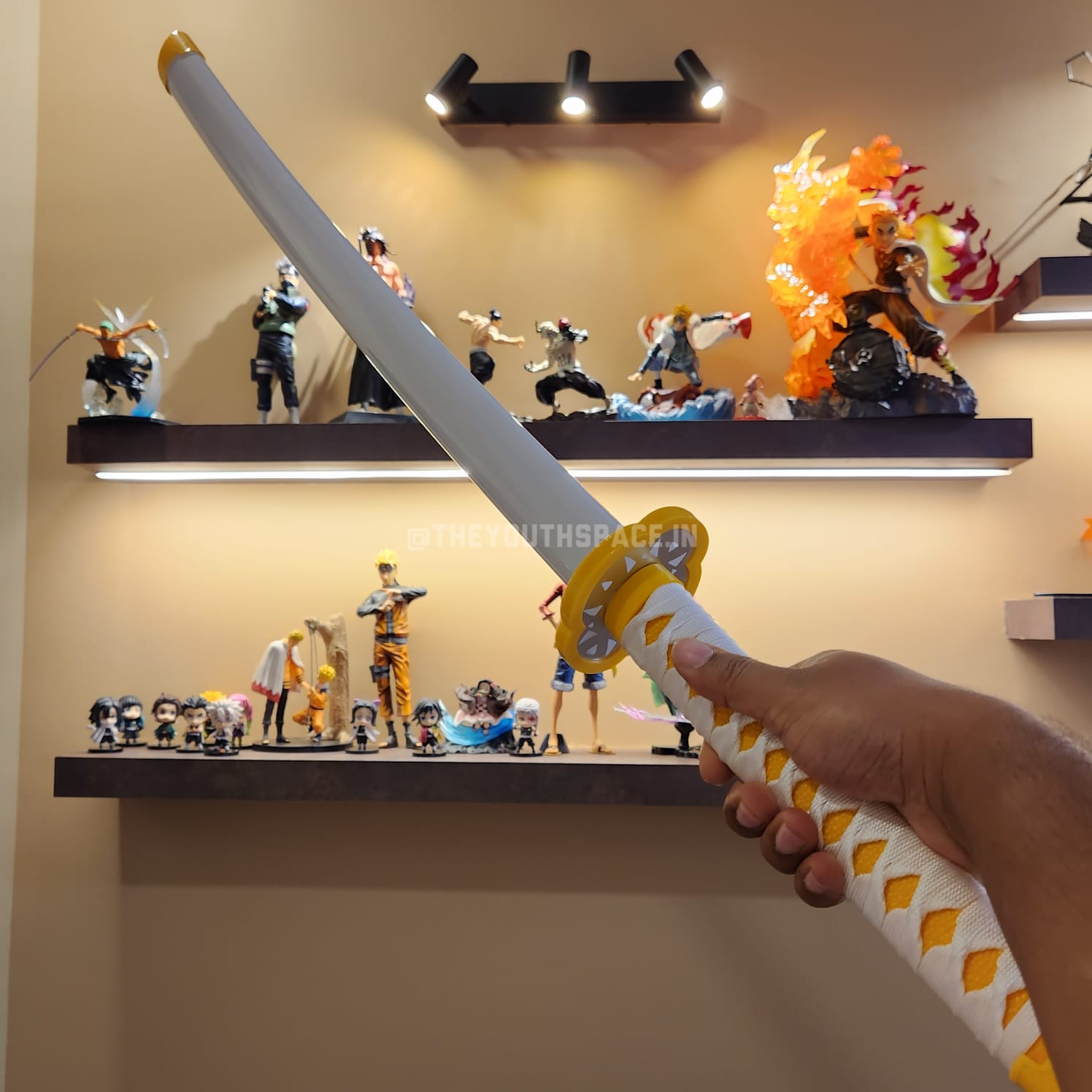 DIY ZENITSU'S YELLOW NICHRIN WOODEN KATANA (104 CM)