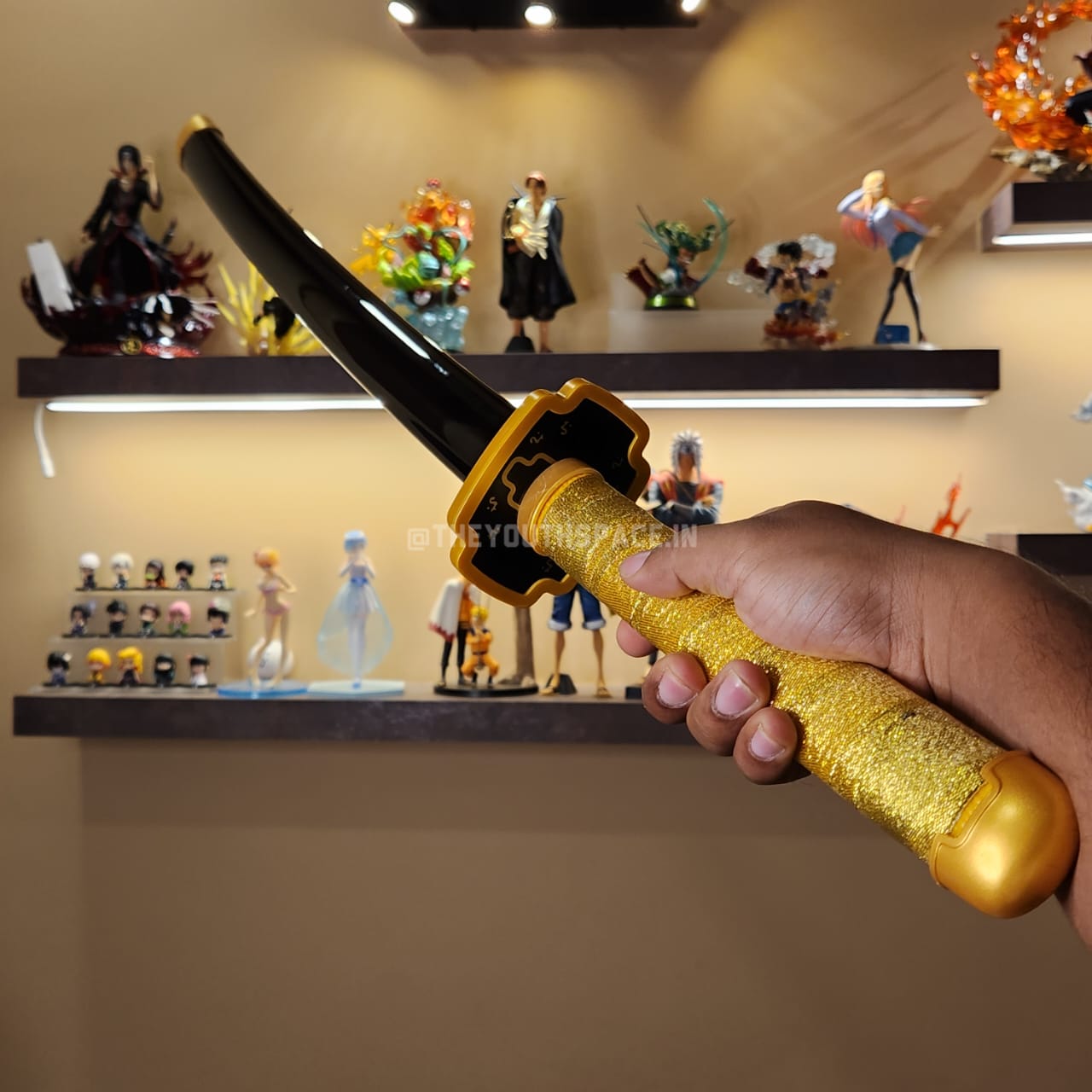DIY YORIICHI TSUGIKUNI'S WOODEN KATANA (104 CM)