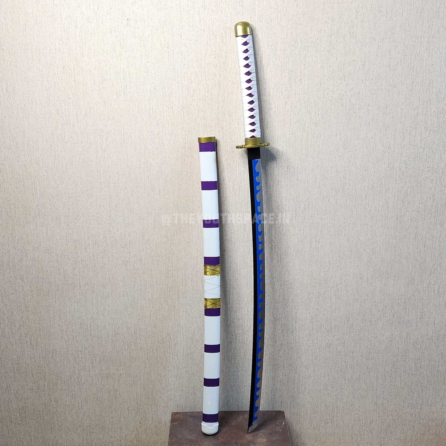 DIY LUFFY'S NADAI KITETSU WOODEN KATANA (104 CM)