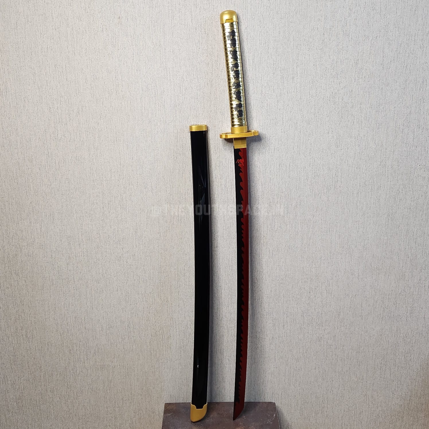 DIY YORIICHI TSUGIKUNI'S WOODEN KATANA CODE 2 (104 CM)