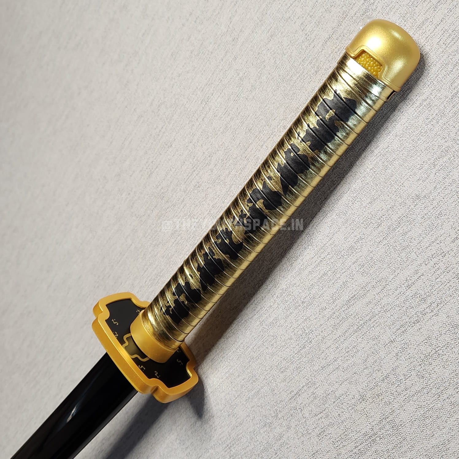 DIY YORIICHI TSUGIKUNI'S WOODEN KATANA CODE 2 (104 CM)