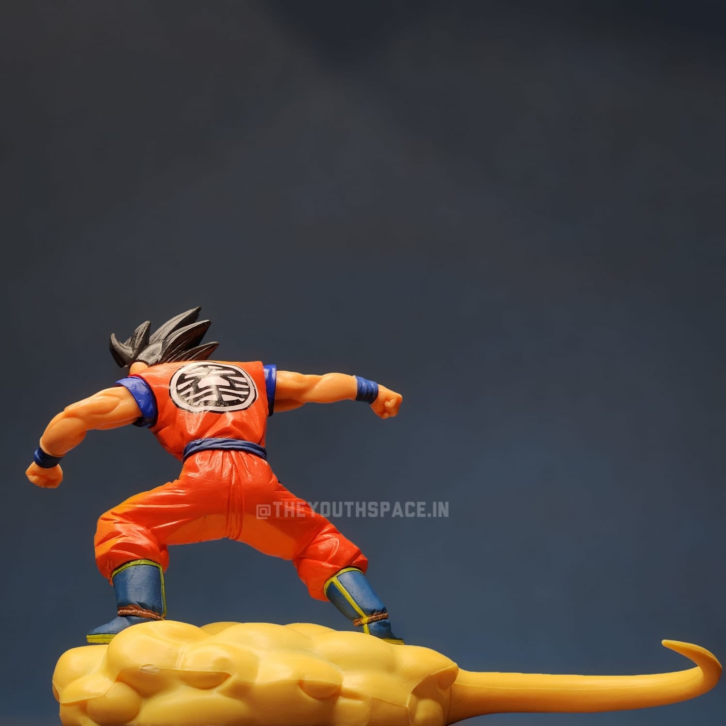SON GOKU ON FLYING NIMBUS ACTION FIGURE - DRAGON BALL