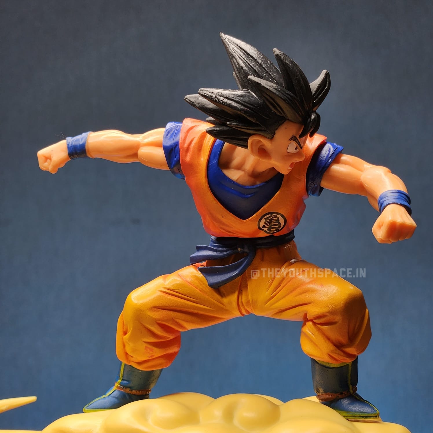SON GOKU ON FLYING NIMBUS ACTION FIGURE - DRAGON BALL