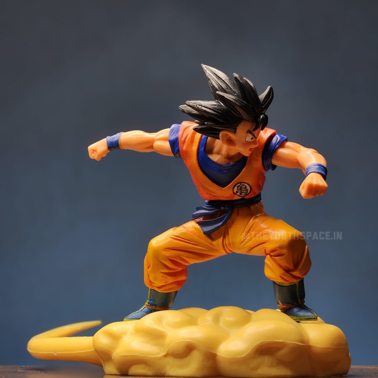 SON GOKU ON FLYING NIMBUS ACTION FIGURE - DRAGON BALL
