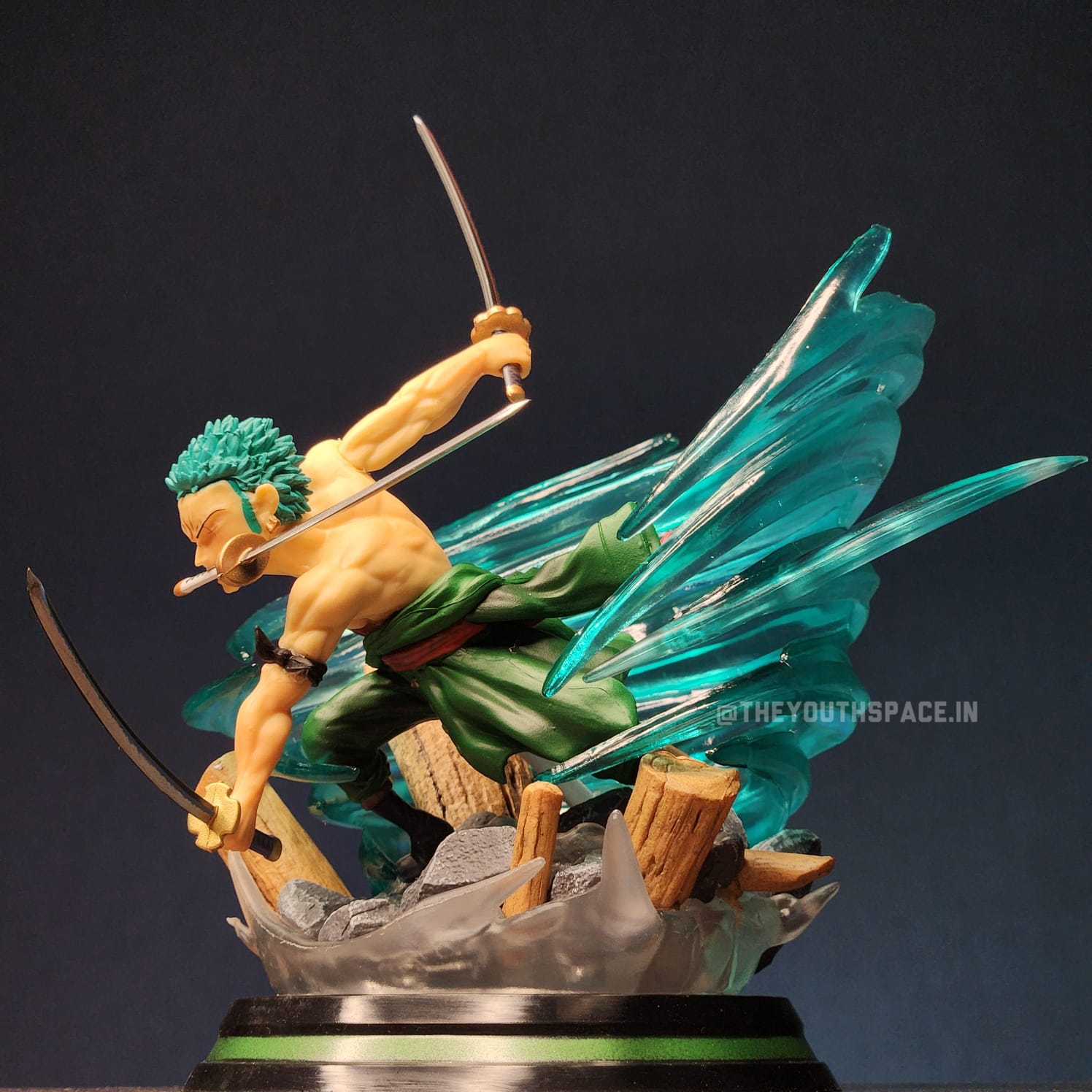RORONOA ZORO BATTLE MODE ACTION FIGURE - ONE PIECE