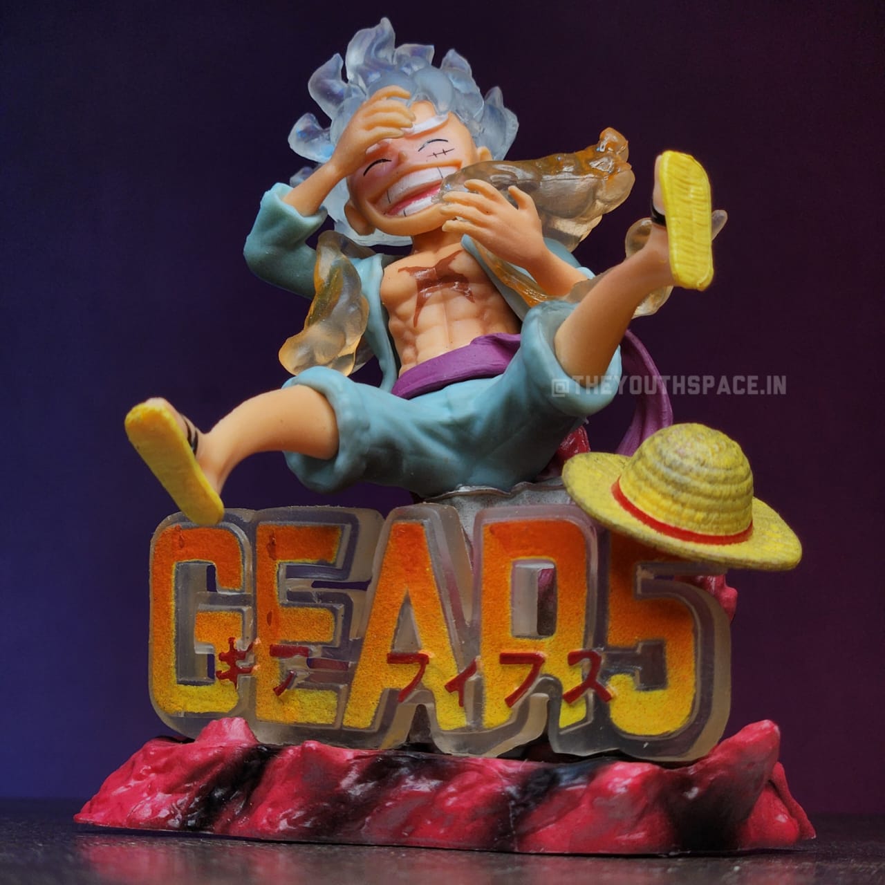 Luffy Gear 5 Action Figure