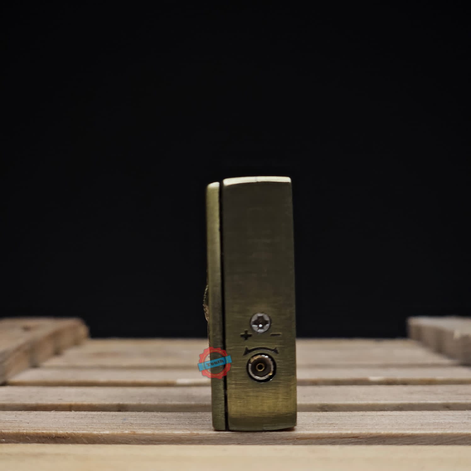 Skull Head Jet Lighter (Metallic)