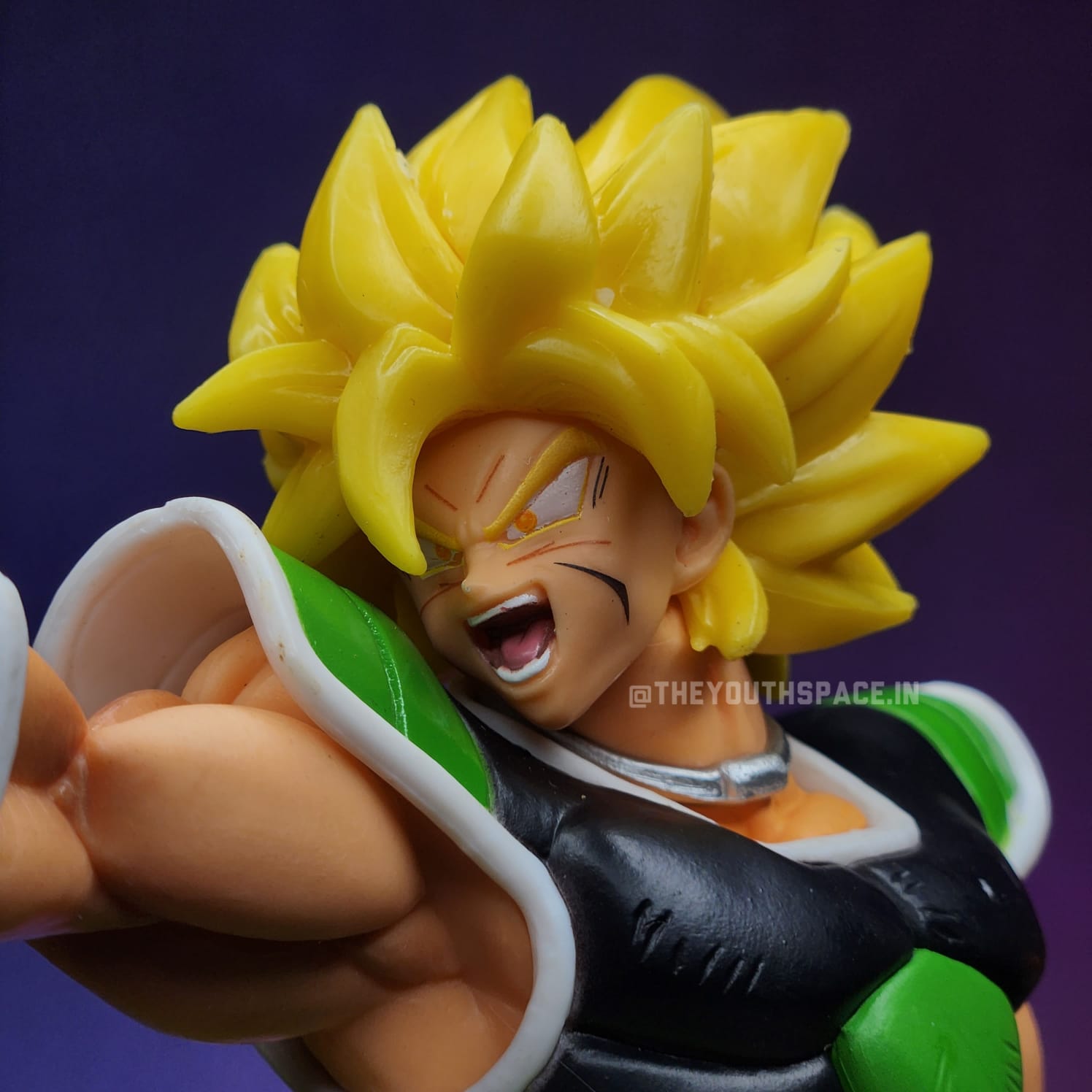 BROLY ACTION FIGURE (22 cm) - DRAGON BALL Z