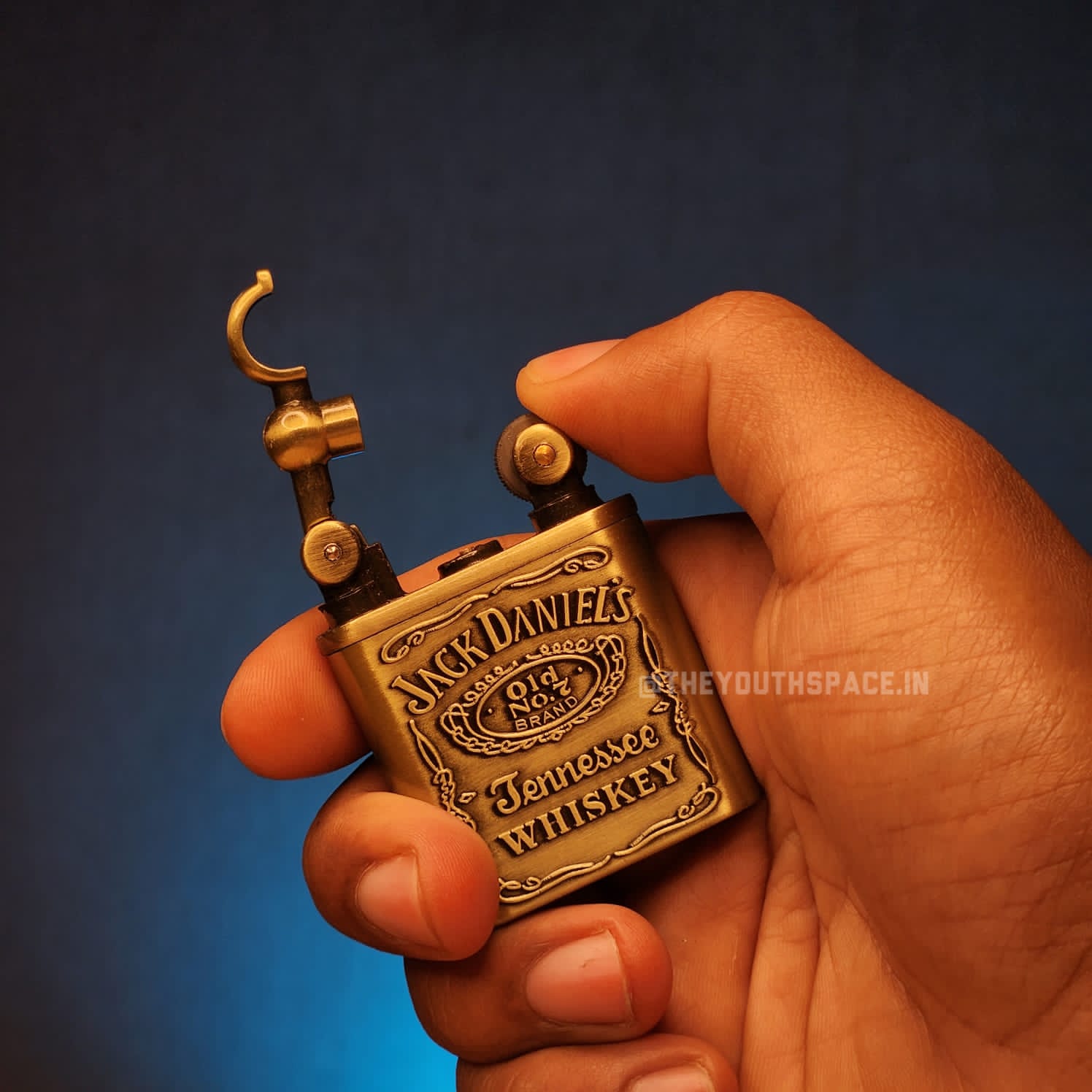 Barrel Flint Wheel Classic Lighter (Metallic)