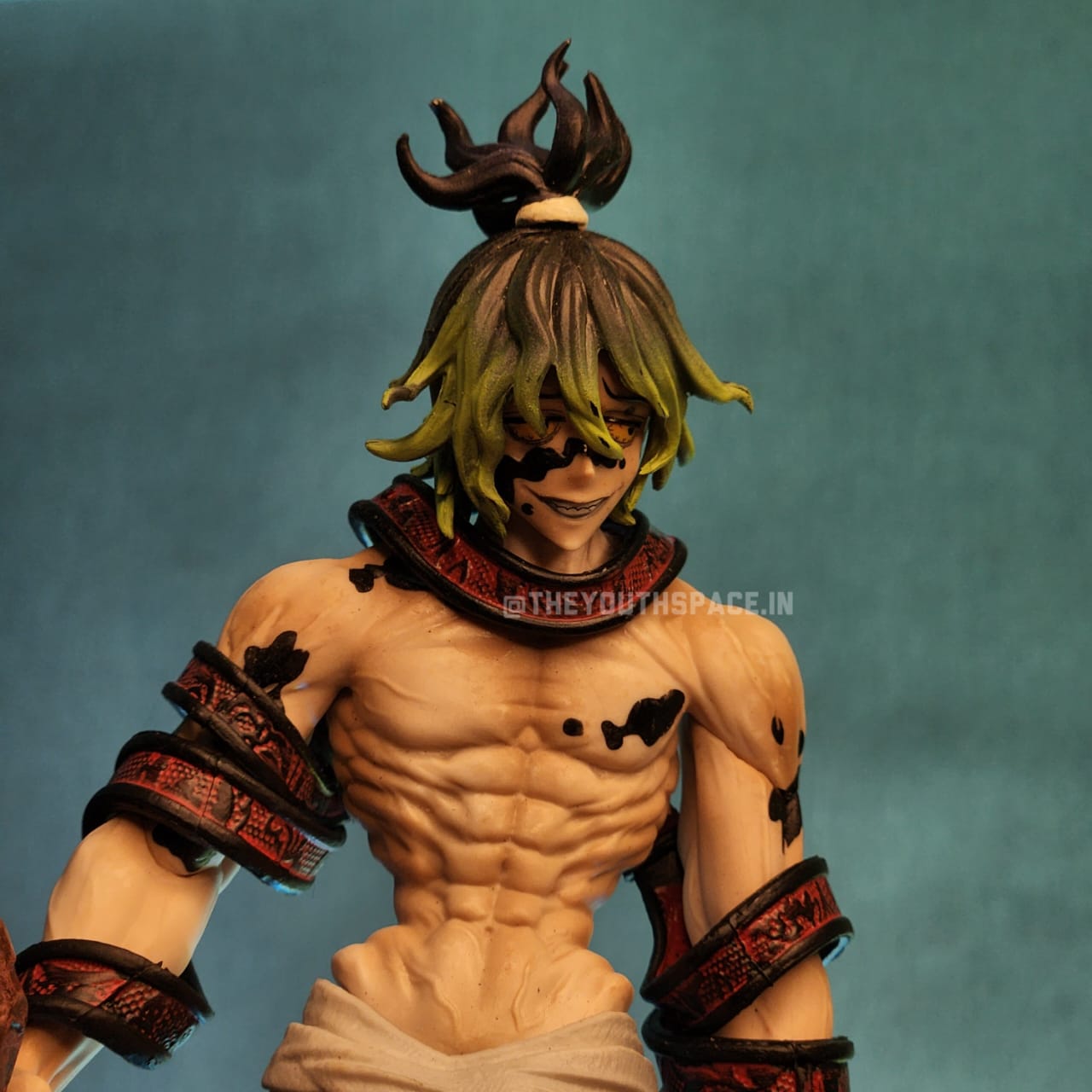 Gyutaro Action Figure 30cm - Demon Slayer