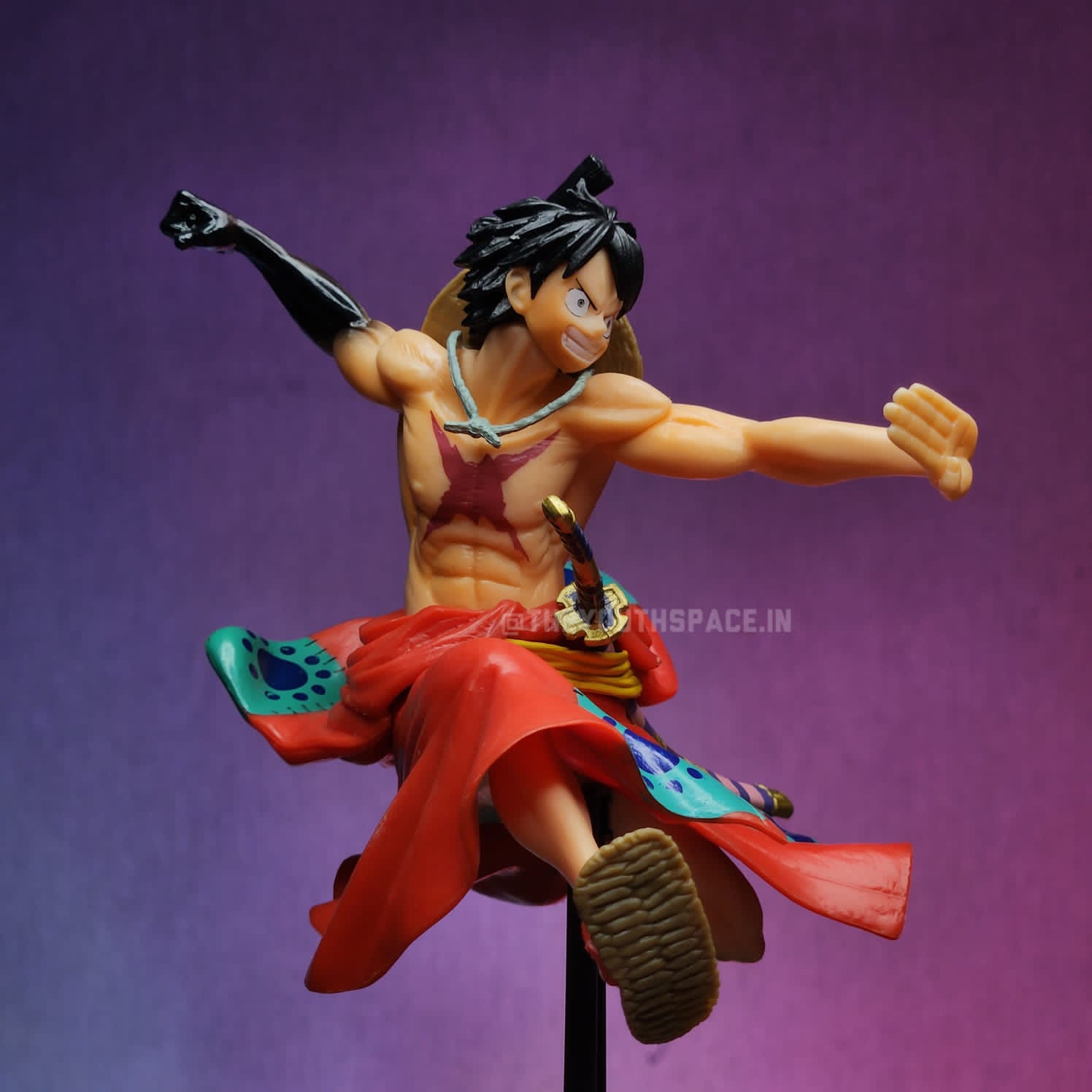 LUFFY IN WANO STYLE ACTION FIGURE (20 cm) - ONE PIECE