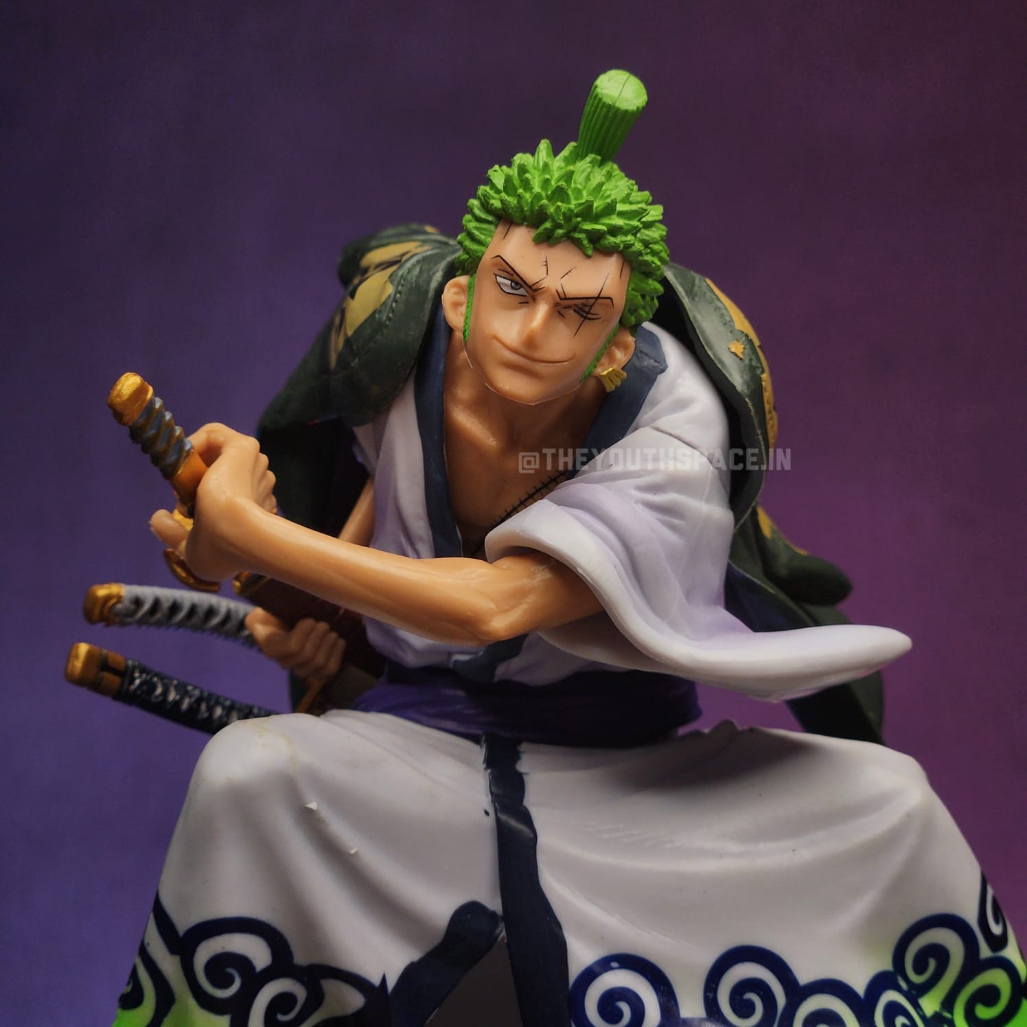 ZORO ACTION FIGURE - ONE PIECE