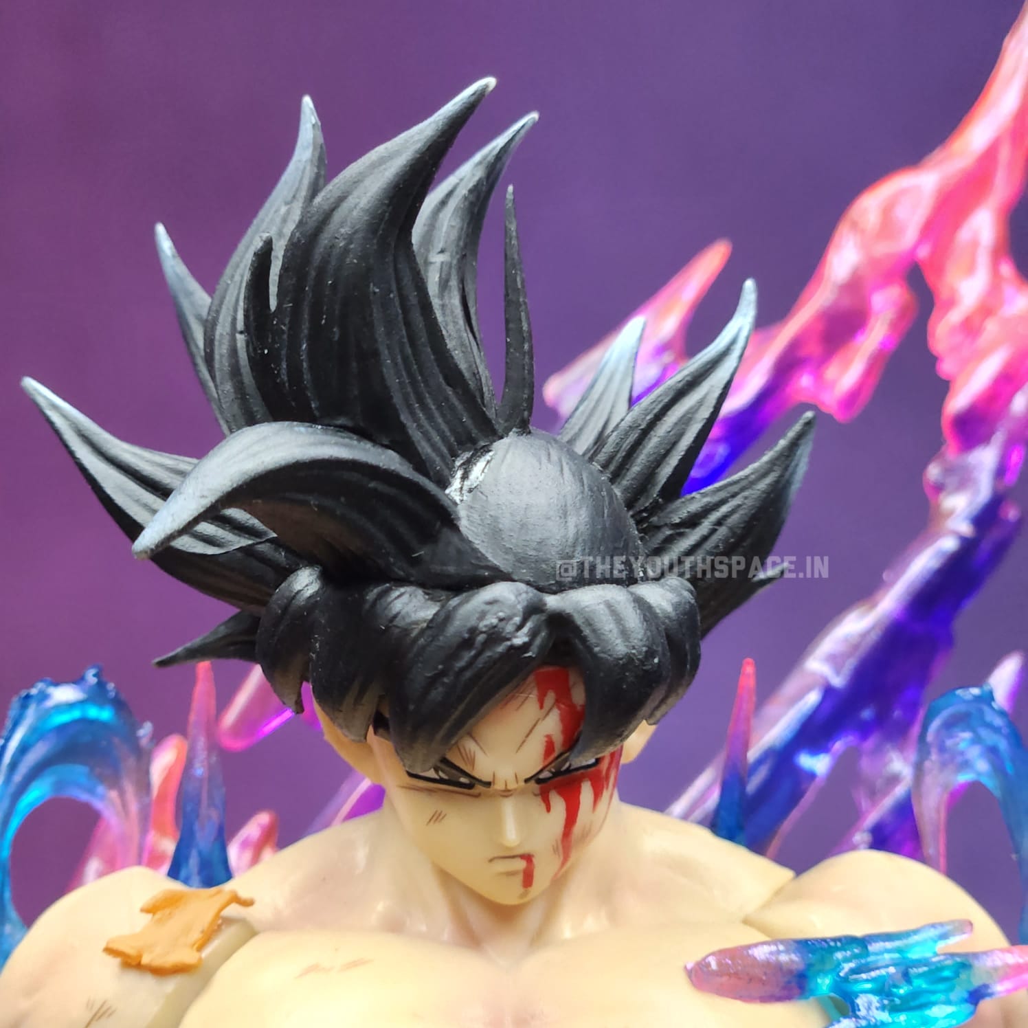 GOKU ULTRA INSTINCT ACTION FIGURE (37 CM) - DRAGON BALL