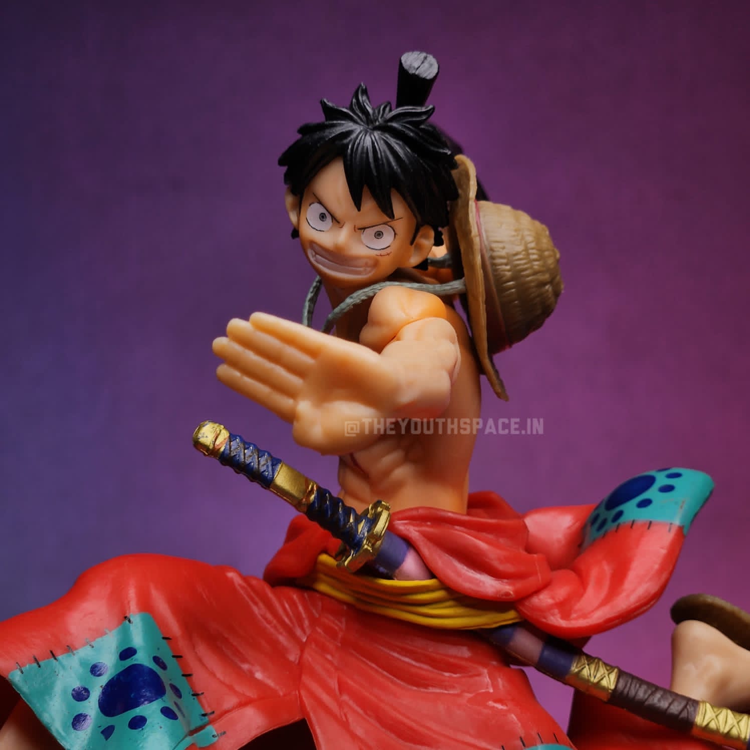 LUFFY IN WANO STYLE ACTION FIGURE (20 cm) - ONE PIECE