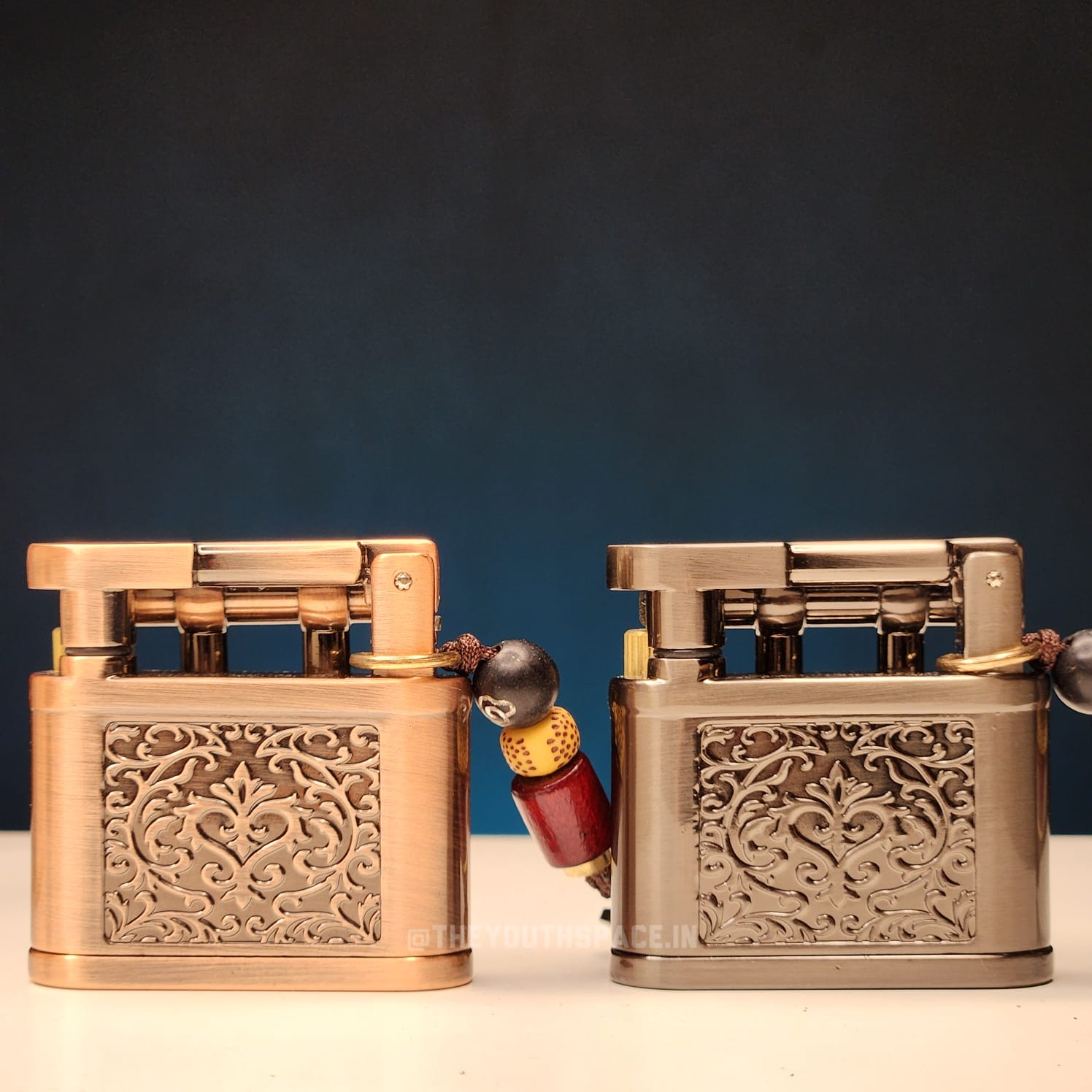 SOKO Antique Handheld Mirror Lighter