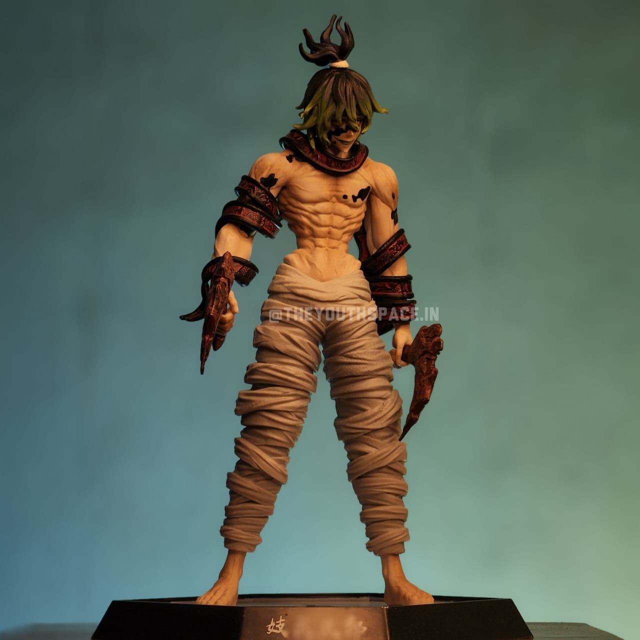 Gyutaro Action Figure 30cm - Demon Slayer