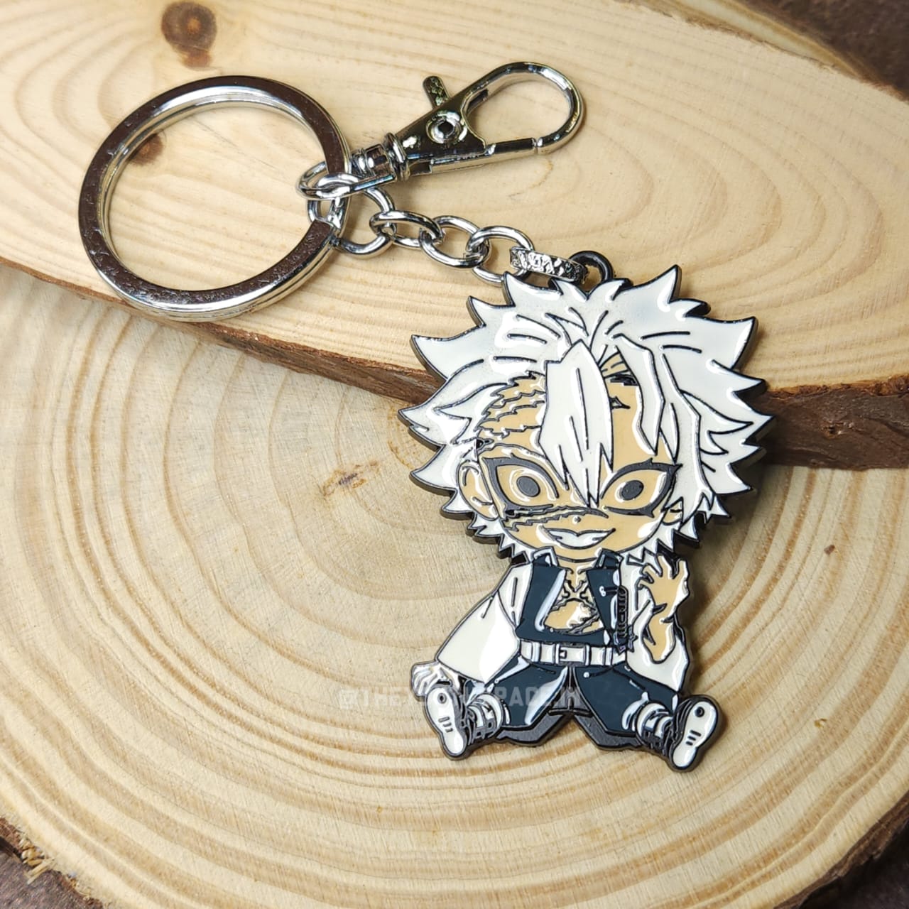 Sanemi Shinazugawa metal keychain