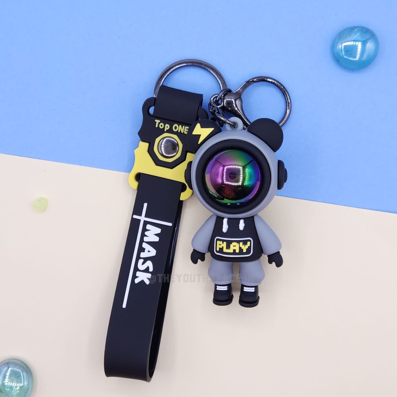 Cool astranaut silicone keychain