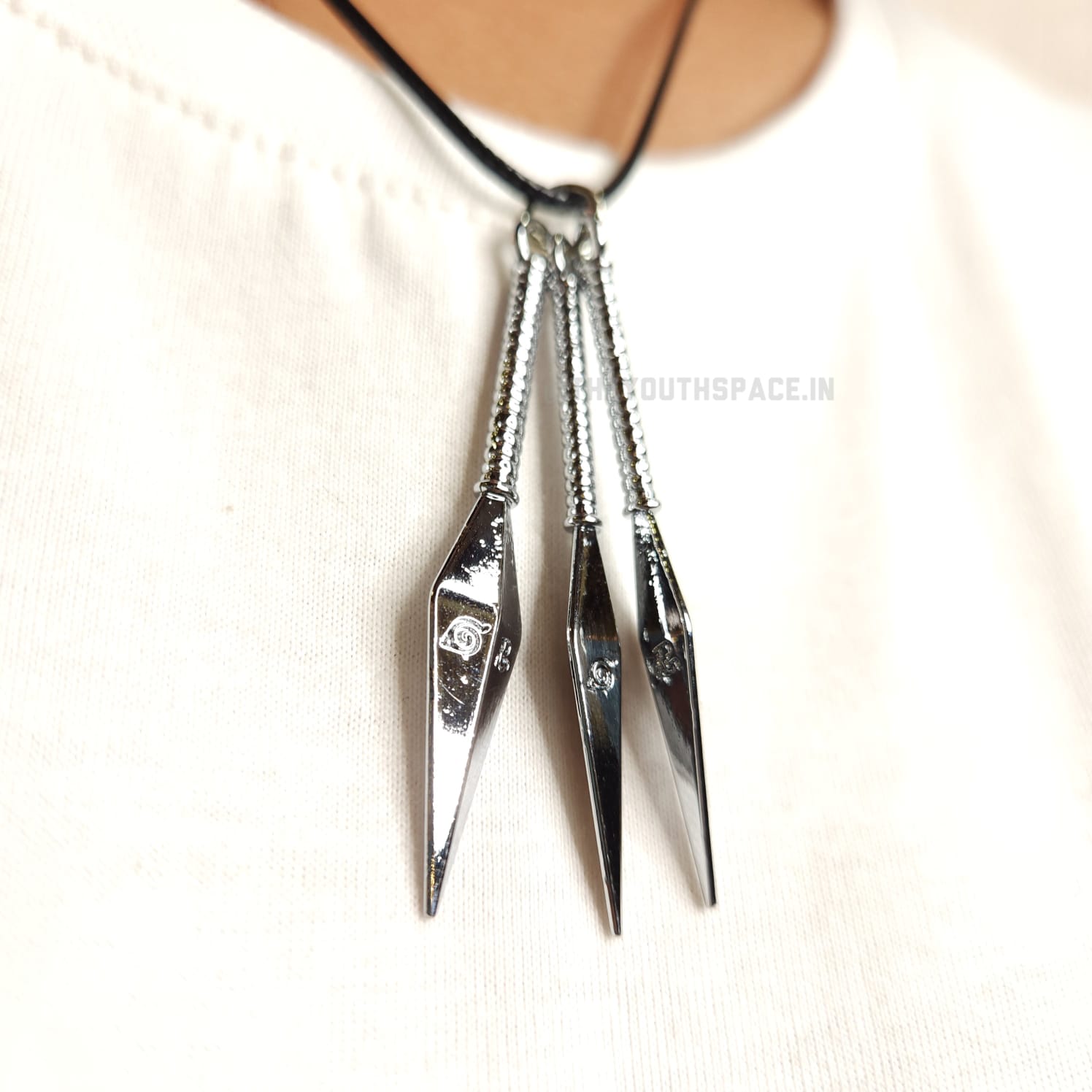 Kunai knives Naruto pendant