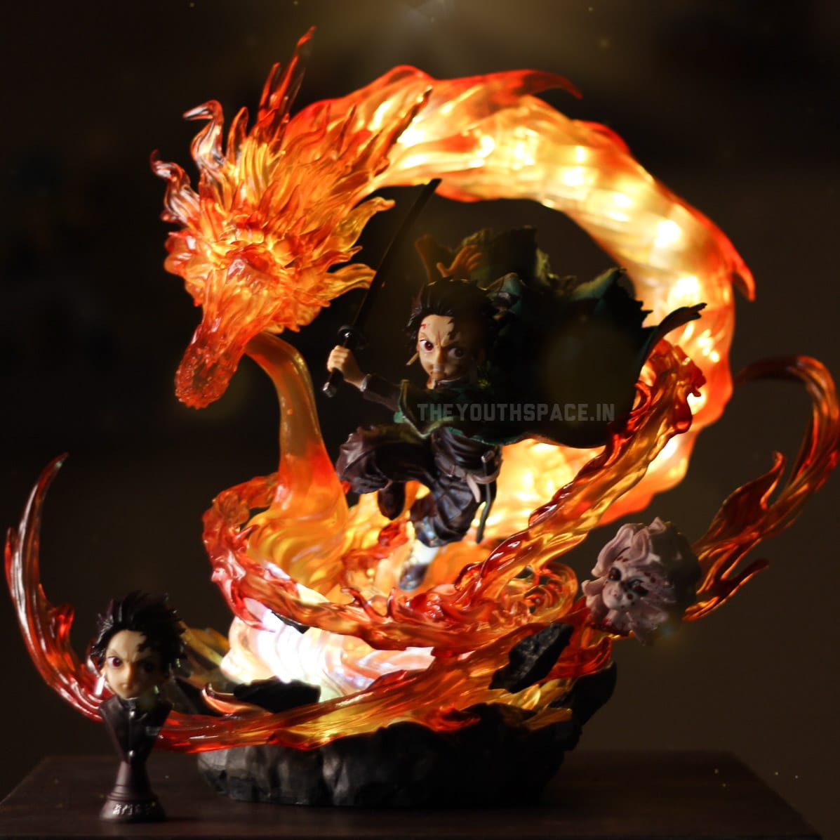 Demon Slayer: Tanjiro Kamado Fire Dragon luminous