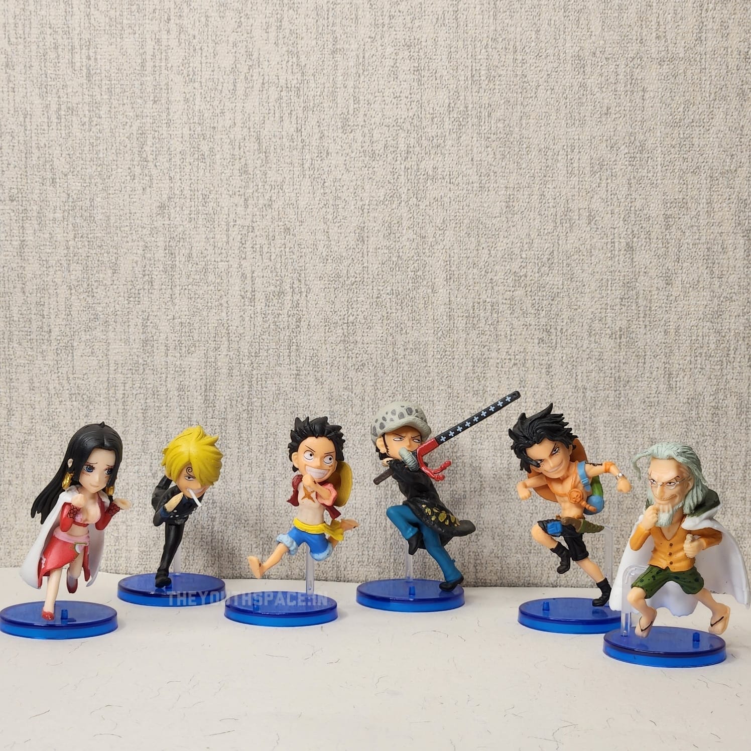One Piece Set of 12 Figurines
