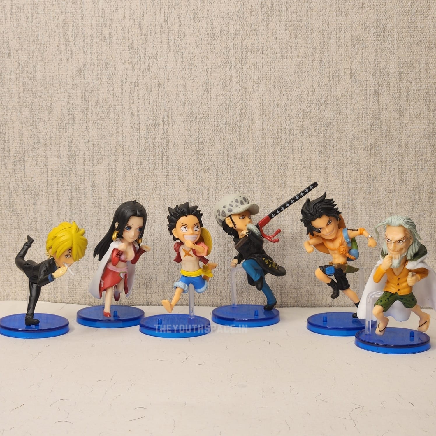One Piece Set of 12 Figurines