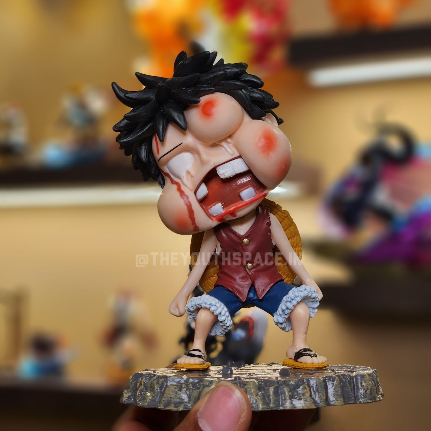 Luffy kid Beaten Up Action Figure - One Piece