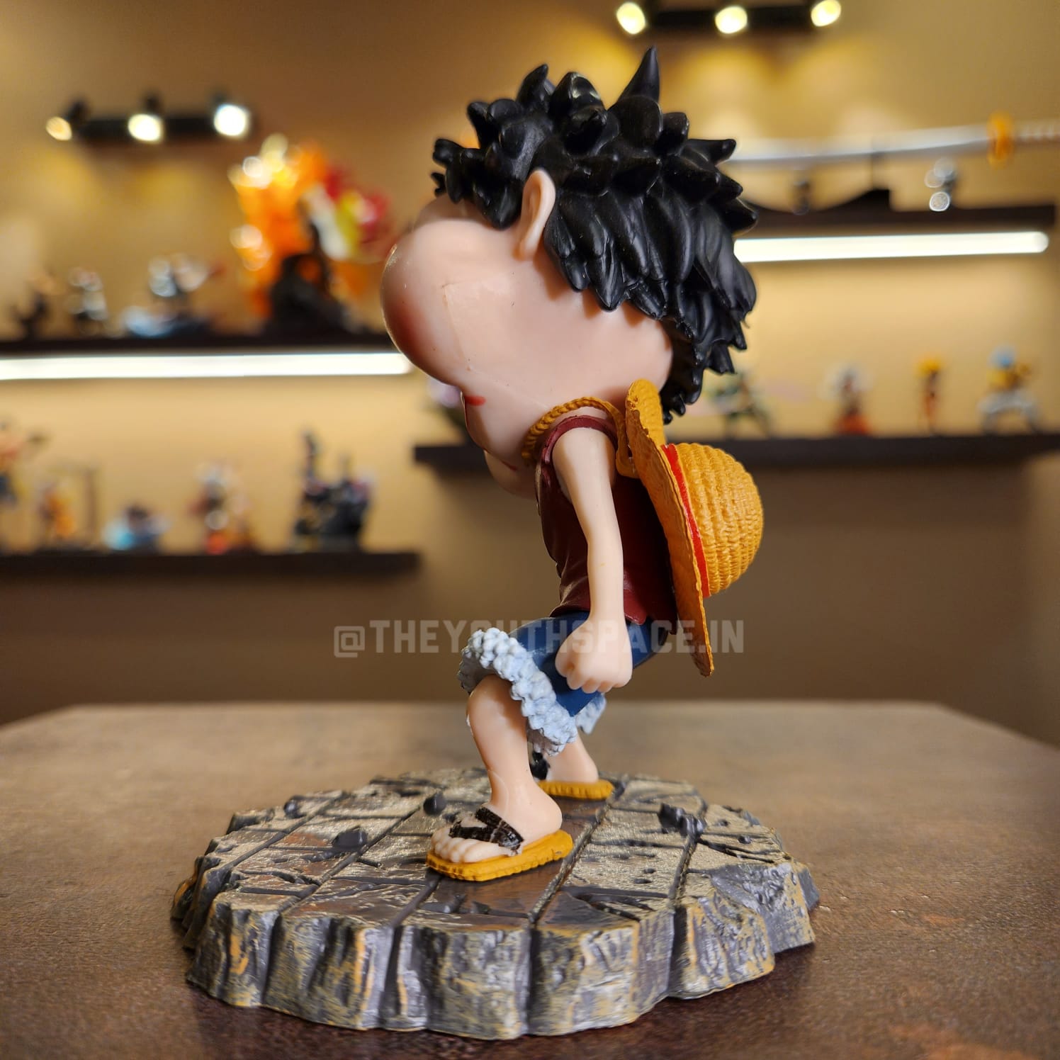 Luffy kid Beaten Up Action Figure - One Piece