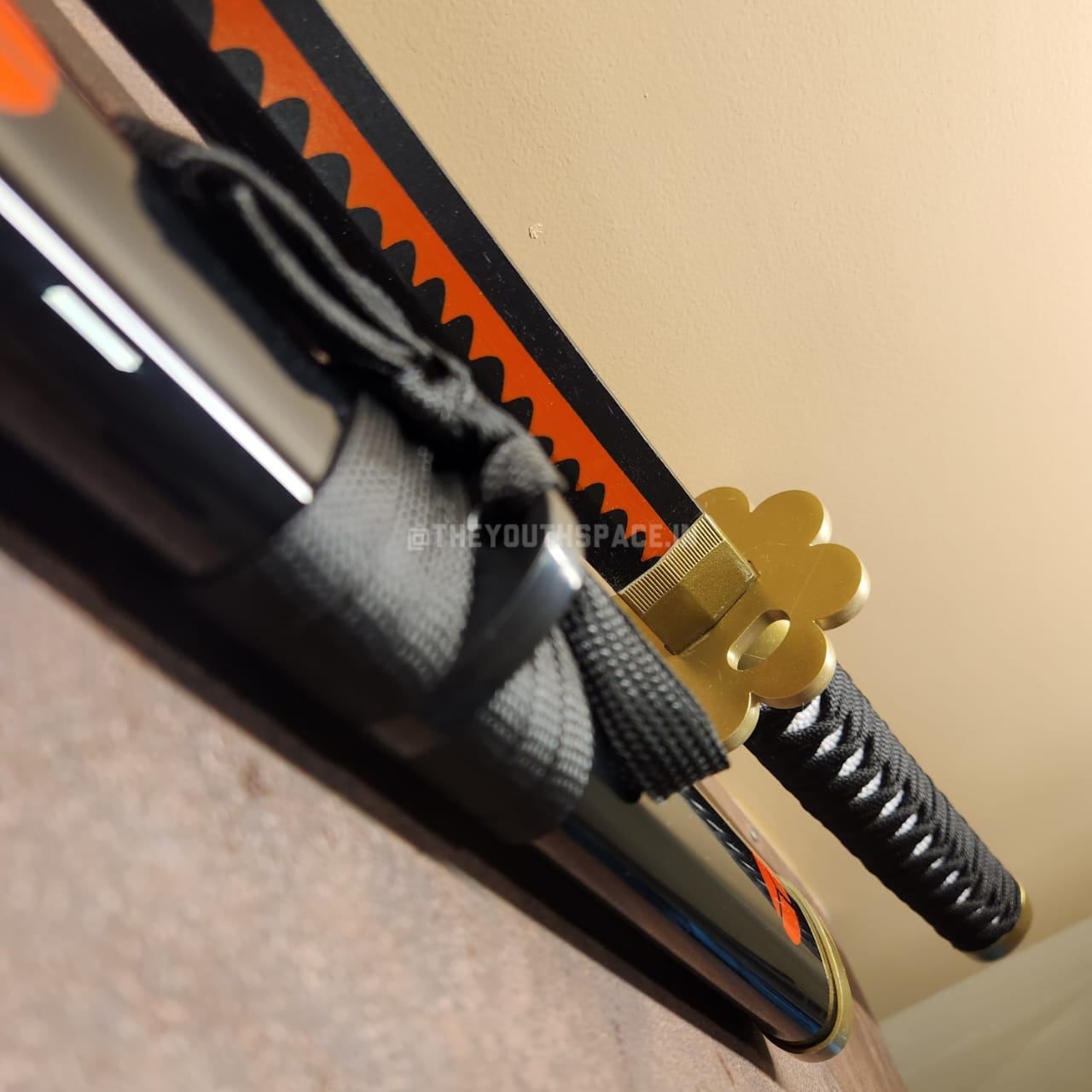 DIY ZORO'S SHUSUI WOODEN KATANA (104 CM)