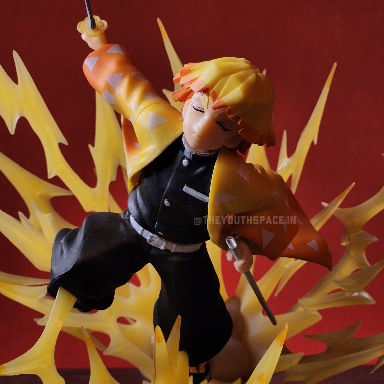 Zenitsu Action Figure - Demon slayer