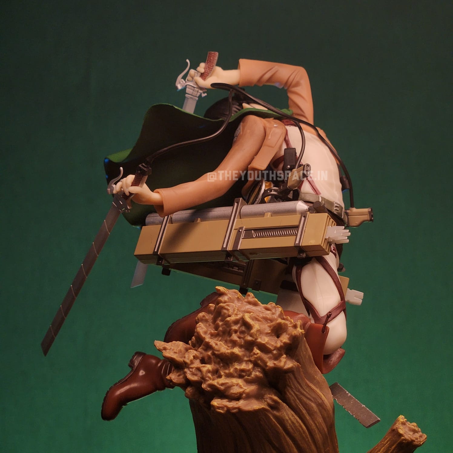 Levi Ackerman Action Figure (27 cm)- Attack On Titan