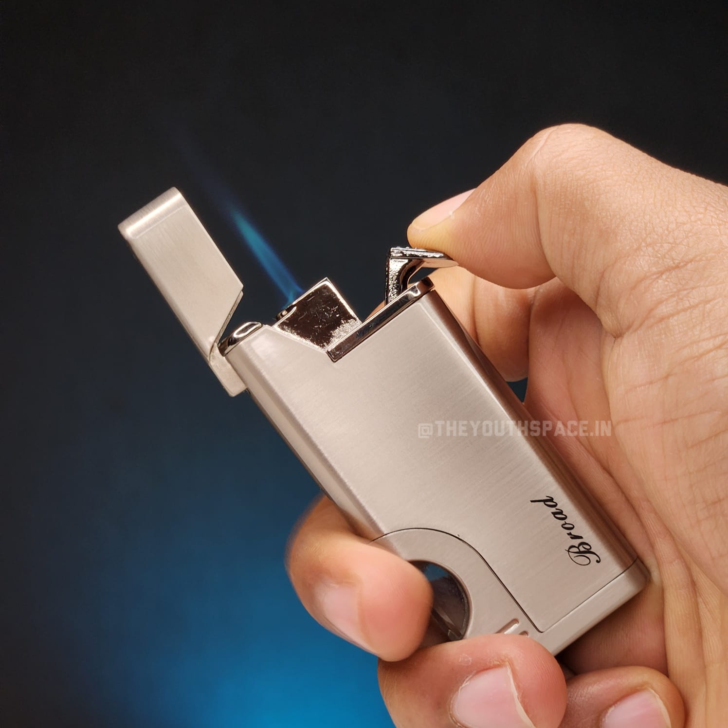Sleek Fancy jet lighter with visible fuel tank
