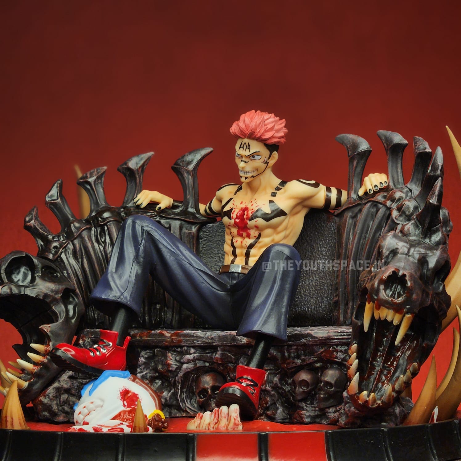 Ryomen Sukuna on Throne Action Figure - Jujutsu Kaisen