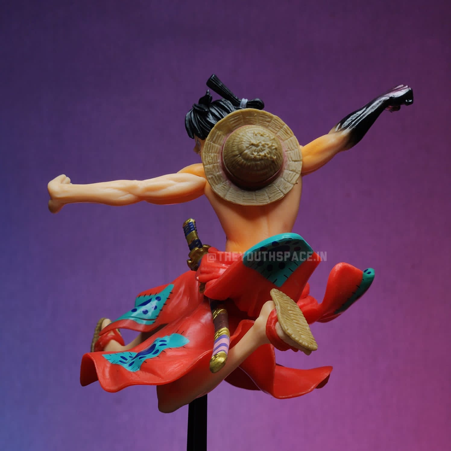 LUFFY IN WANO STYLE ACTION FIGURE (20 cm) - ONE PIECE