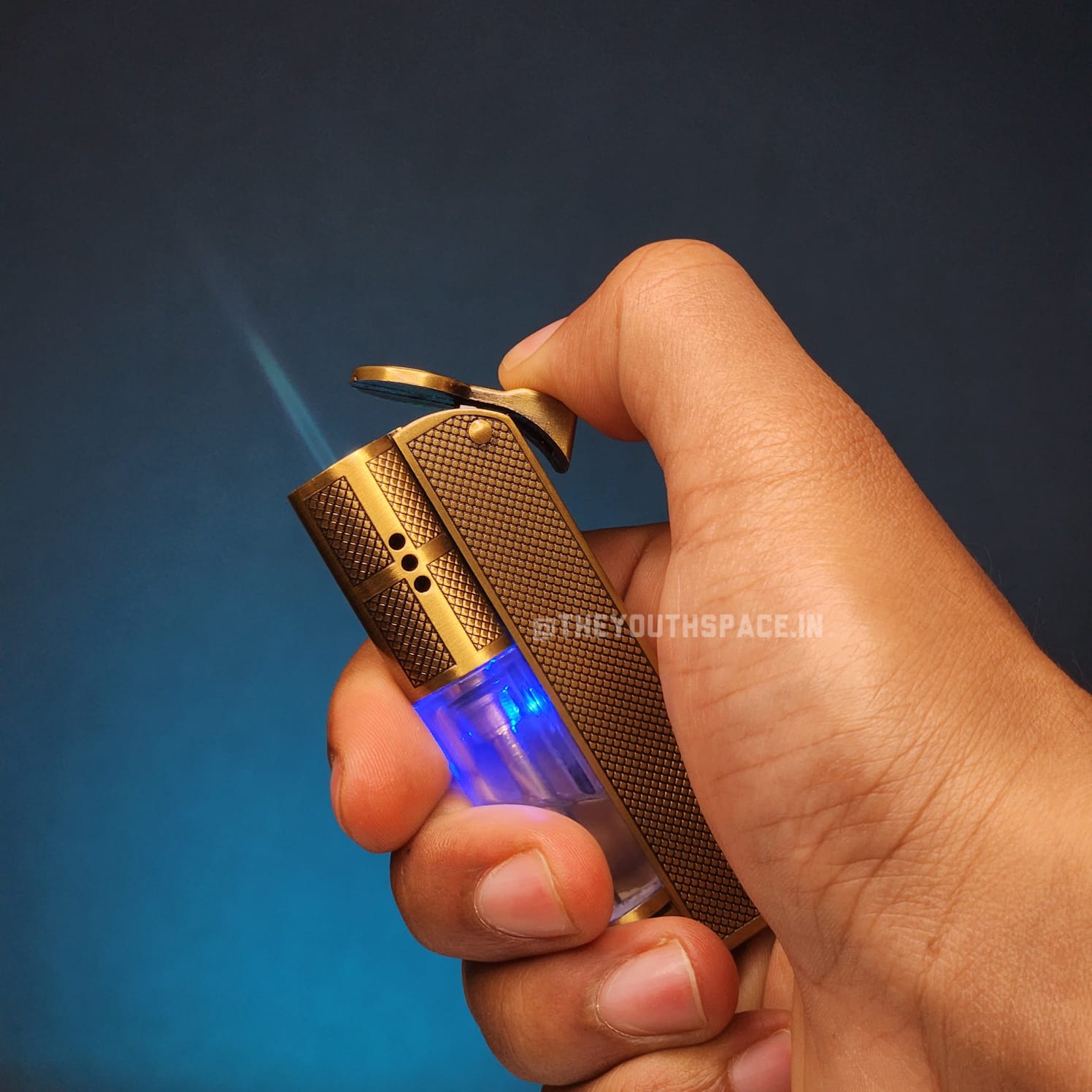 The Antique Brasslight Jet Lighter With Lights (Metallic)