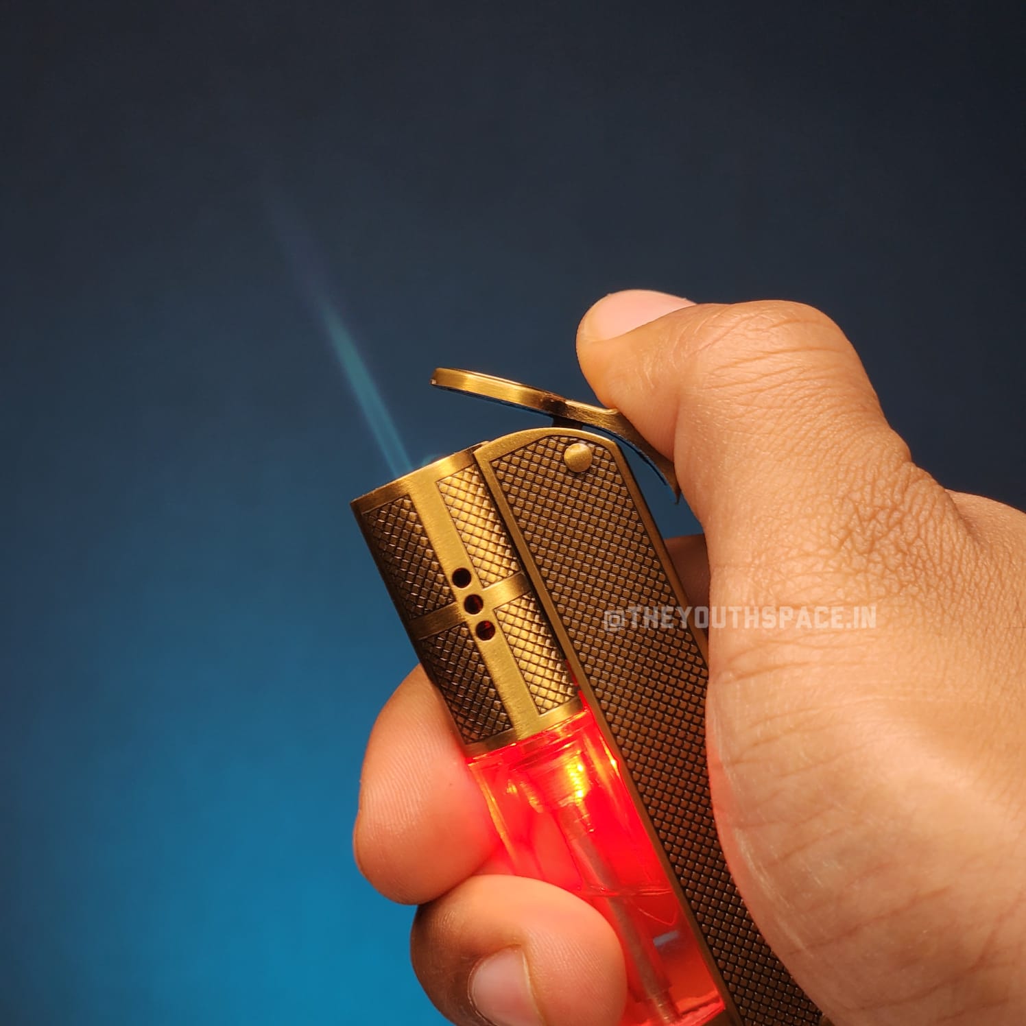 The Antique Brasslight Jet Lighter With Lights (Metallic)