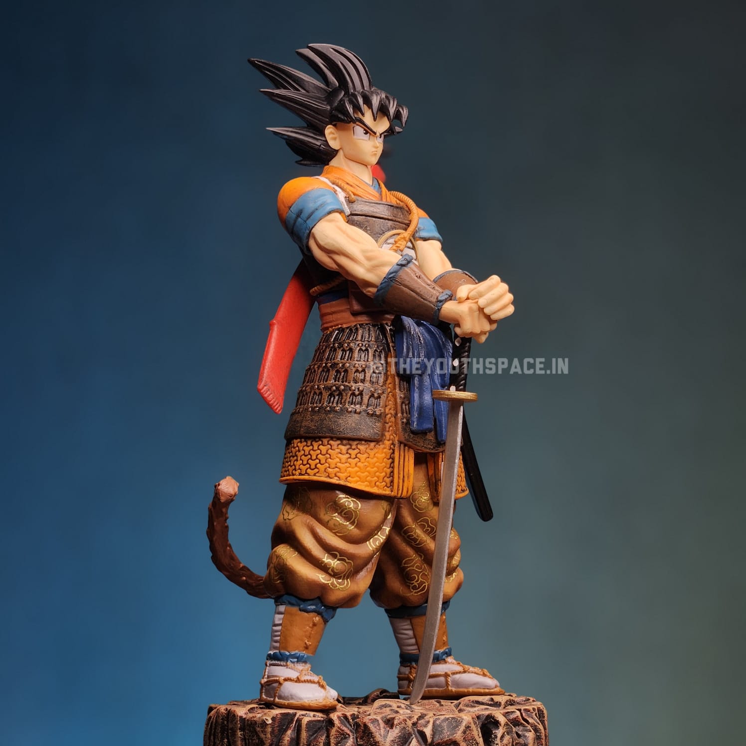 Son Goku in Samurai Form Action Figure (30 cm) - Dragon Ball