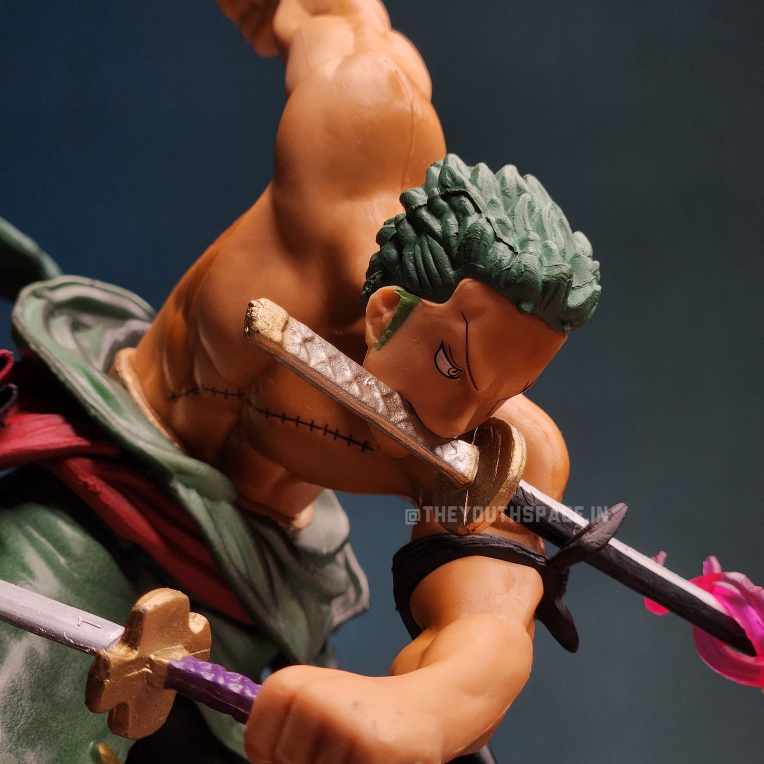Roronoa Zoro Battle mode Action Figure - One piece