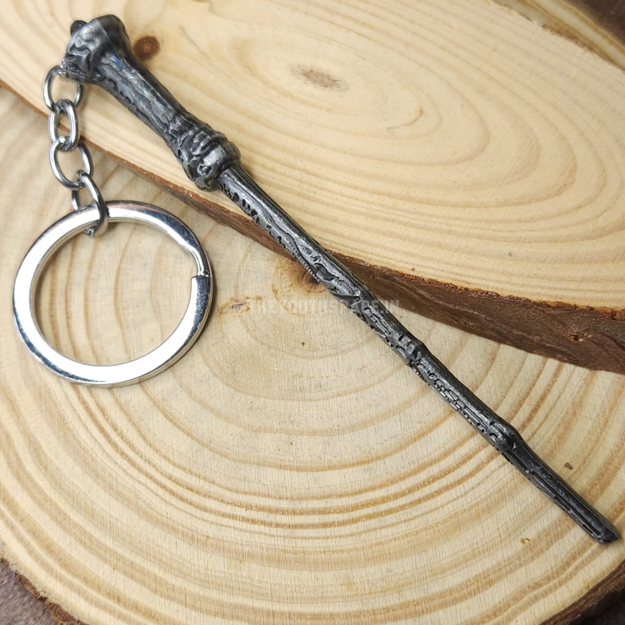 Harry Potter's Wand in metal keychain