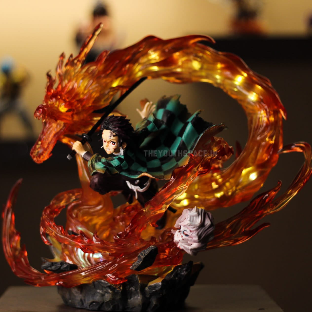 Demon Slayer: Tanjiro Kamado Fire Dragon luminous