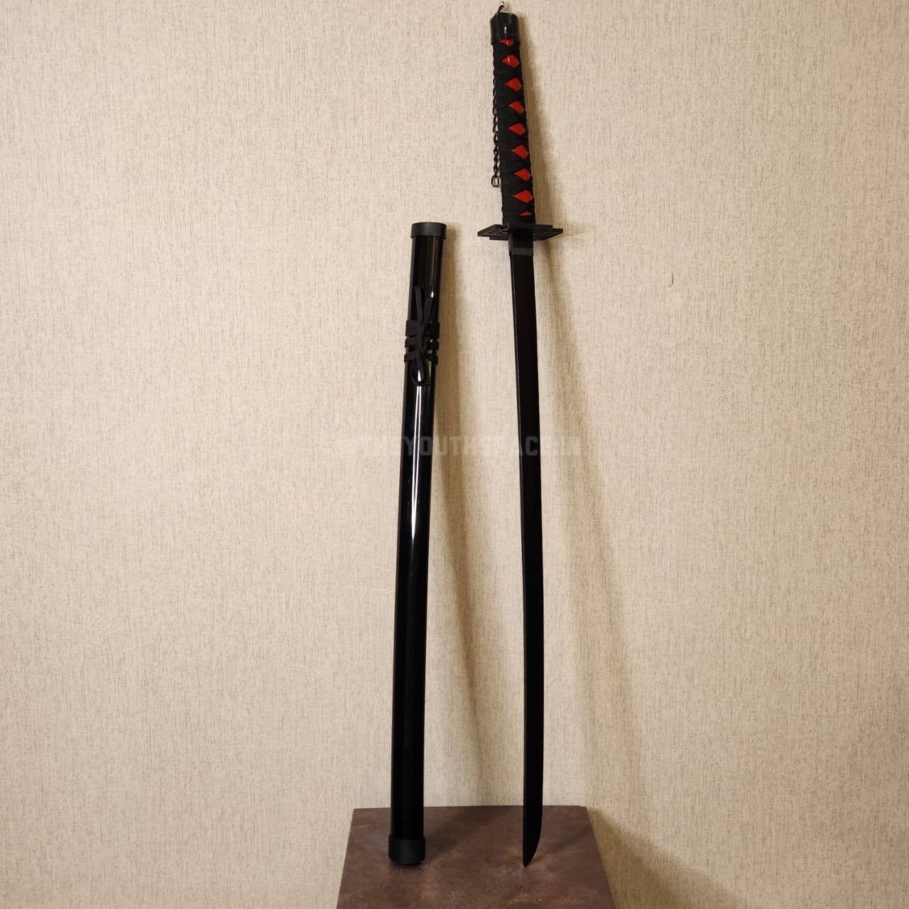 Ichigo Kurosaki practice wooden katana (104 cms) Code 1