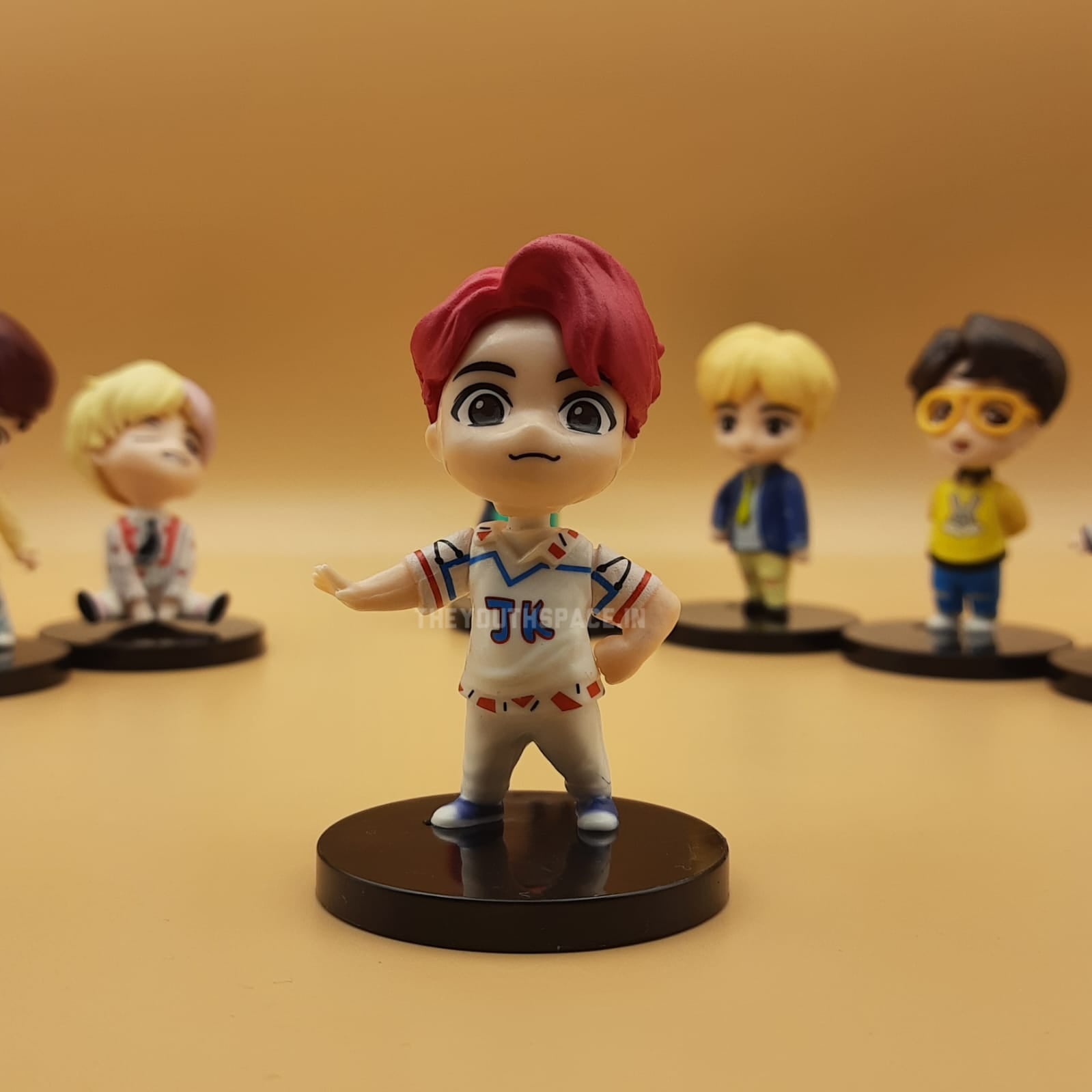 Tiny Tan Idol Set (Set of 7 Figurines)